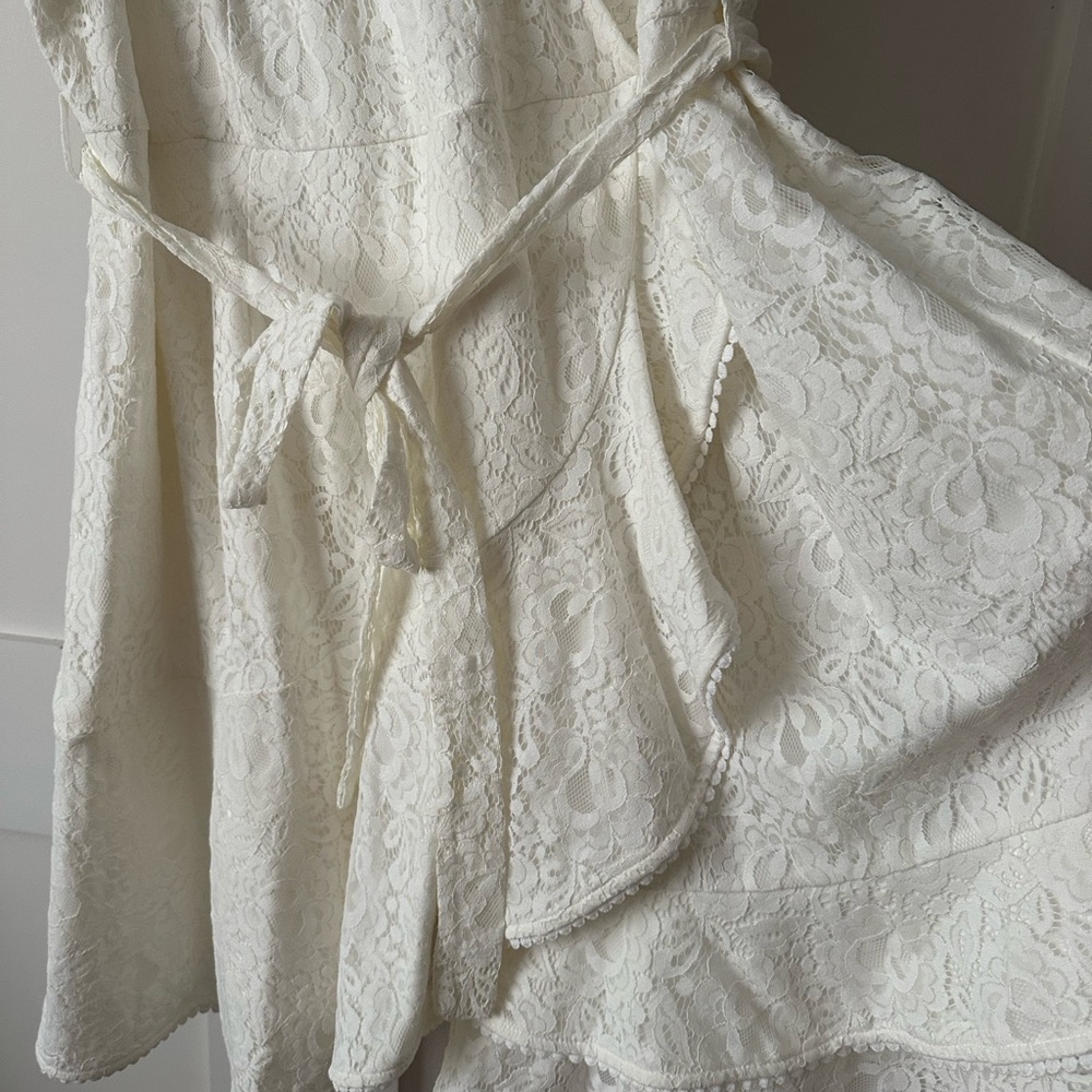 City Chic sweet love ivory Lace faux Wrap Dress size XL 22W NWT - Picture 8 of 8